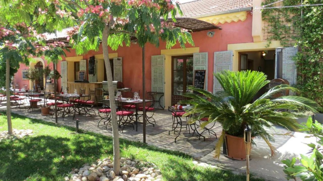 Vinauberge Poilhes Buitenkant foto